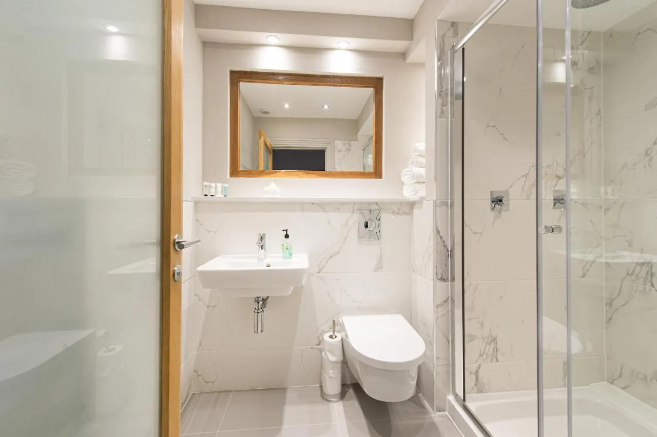 Harrogate Serviced Apartments 0*,